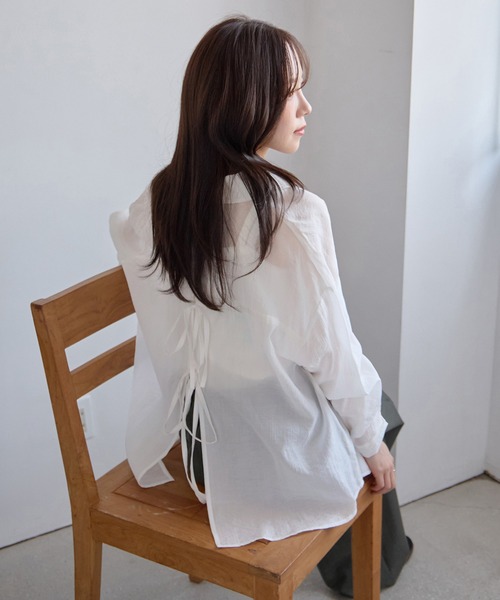 CHAN ME(チャンミ)の「バックスリットリボンシアーシャツ(シャツ/ブラウス・レディース・オレンジ/ピンク/ブルー/ブラック/ホワイト・MEDIUM/LARGE/X-LARGE)」の17枚目の写真