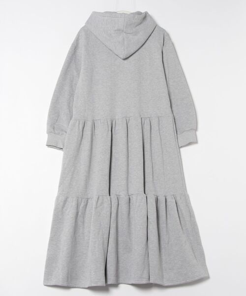 frunco（フランコ）の「フード付きティアードスエットロングワンピース（ワンピース・レディース・グレー/ブラック/アイボリー・FREE）」の4枚目の写真
