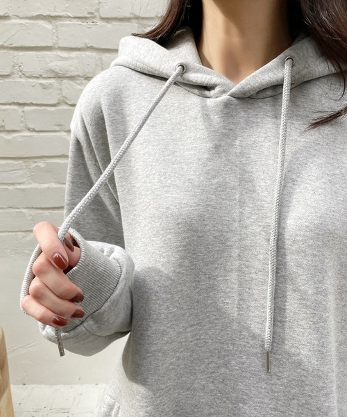 frunco（フランコ）の「フード付きティアードスエットロングワンピース（ワンピース・レディース・グレー/ブラック/アイボリー・FREE）」の6枚目の写真