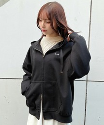 F i.n.t | カーリーロゴ刺繍ＺＩＰパーカー(パーカー)