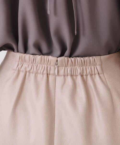 couture brooch（クチュールブローチ）の「【体のラインを拾いにくい・お仕事にも】マシュマロスエード調タイト（スカート・レディース・ライトブルー/チャコールグレー/ベビーピンク・38/40/36/42）」の8枚目の写真