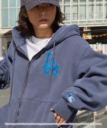 MLB（メジャーリーグベースボール）の「MLB/メジャーリーグベースボール 別注ワッペン刺繍ピグメント加工ビッグシルエット裏起毛ダブルジップパーカー【セットアップ対応】（パーカー）」