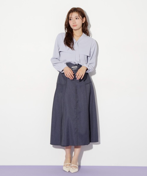JILL by JILL STUART（ジルバイジルスチュアート）の「◇デニムライクステッチシリーズ2　フレアスカート（スカート・レディース・ホワイト/ブラック/インディゴブルー・MEDIUM/SMALL）」の7枚目の写真