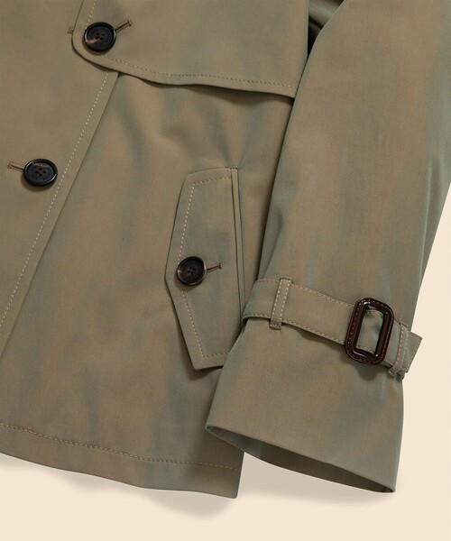 BROOKS BROTHERS(ブルックスブラザーズ)の「コットン/ナイロン ダブル4ボタン ショートトレンチコート(トレンチコート・レディース・カーキ・0/2/4/6/8)」の3枚目の写真