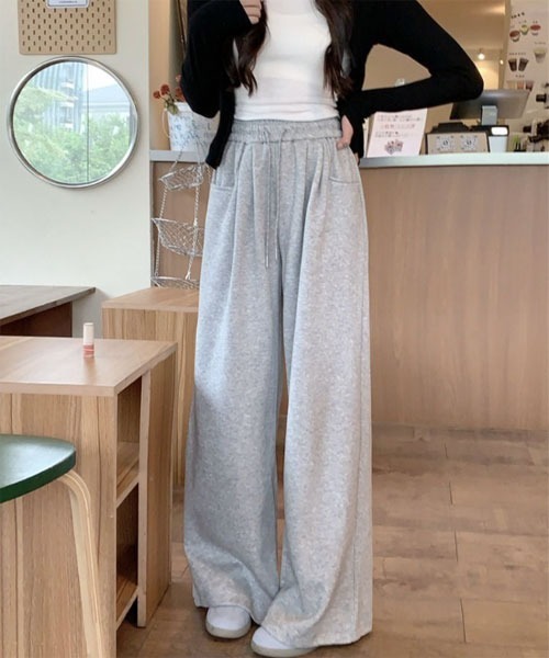 urge:(アージコロン )の「【URGE:】スウェット ワイド パンツ(スウェットパンツ・レディース・ブラック/グレー/ネイビー/オフホワイト・SMALL/X-LARGE/LARGE/MEDIUM)」の3枚目の写真