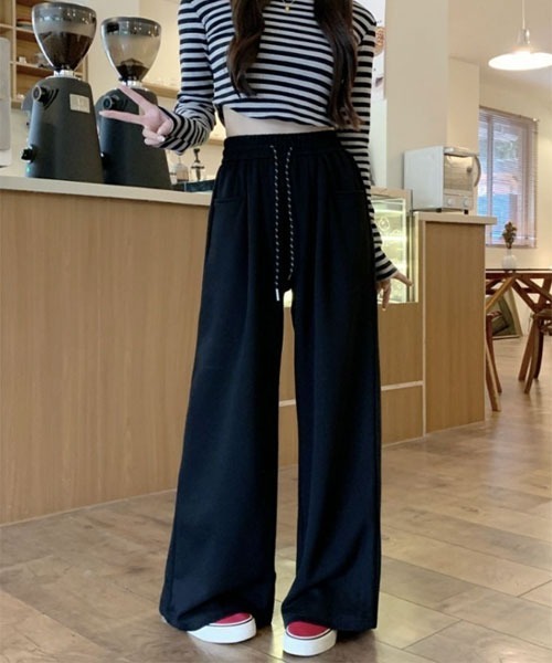 urge:(アージコロン )の「【URGE:】スウェット ワイド パンツ(スウェットパンツ・レディース・ブラック/グレー/ネイビー/オフホワイト・SMALL/X-LARGE/LARGE/MEDIUM)」の1枚目の写真