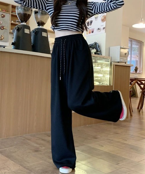 urge:(アージコロン )の「【URGE:】スウェット ワイド パンツ(スウェットパンツ・レディース・ブラック/グレー/ネイビー/オフホワイト・SMALL/X-LARGE/LARGE/MEDIUM)」の7枚目の写真