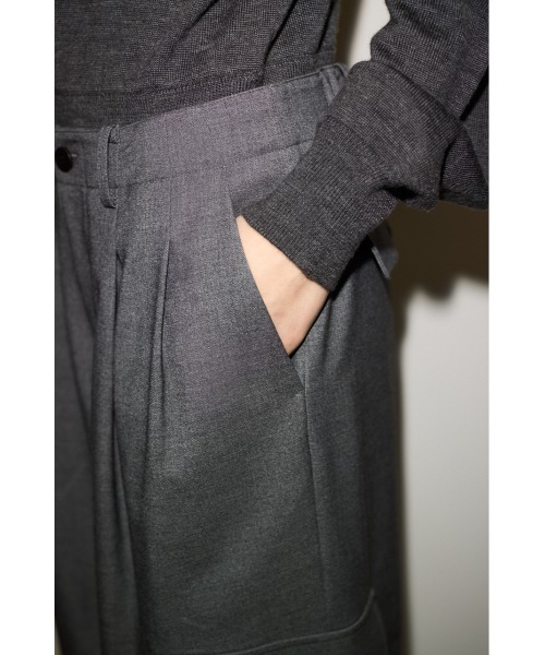 THROW by SLY(スローバイスライ)の「THROW MANNISH CARGO PT マニッシュ カーゴパンツ(カーゴパンツ・レディース・ベージュ/杢グレー・1/2)」の17枚目の写真