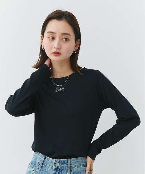 ad thie(アドティエ)の「ロゴ刺繍 スムース ロングTシャツ(Tシャツ/カットソー・レディース・ピンク/アイボリー/ブラック・FREE)」の12枚目の写真