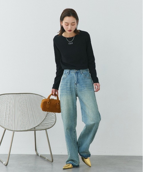 ad thie(アドティエ)の「ロゴ刺繍 スムース ロングTシャツ(Tシャツ/カットソー・レディース・ピンク/アイボリー/ブラック・FREE)」の5枚目の写真