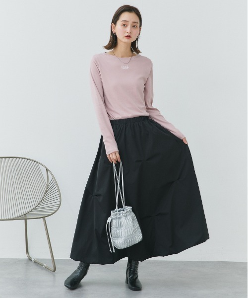 ad thie(アドティエ)の「ロゴ刺繍 スムース ロングTシャツ(Tシャツ/カットソー・レディース・ピンク/アイボリー/ブラック・FREE)」の14枚目の写真