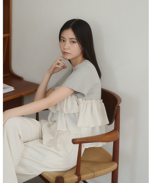 moi tytto（モイテュット）の「レース切替Tシャツ（Tシャツ/カットソー・レディース・ナチュラル/ブラック/カーキ/ブラウン/グレー・FREE）」の11枚目の写真