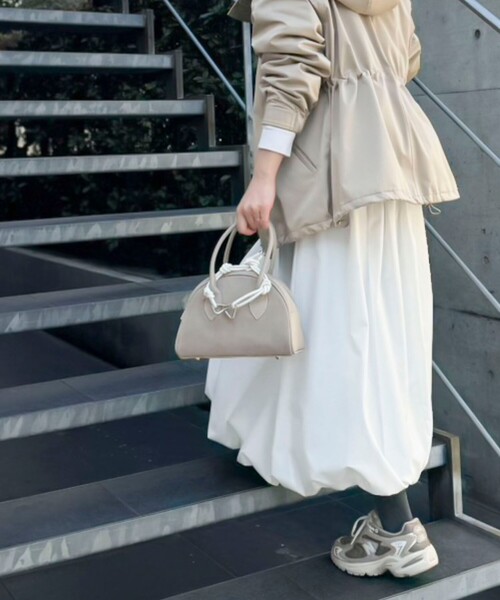 NOLLEY’S（ノーリーズ）の「ラウンドボストンバッグ（ボストンバッグ・レディース・ブラック/ベージュ・FREE）」の8枚目の写真