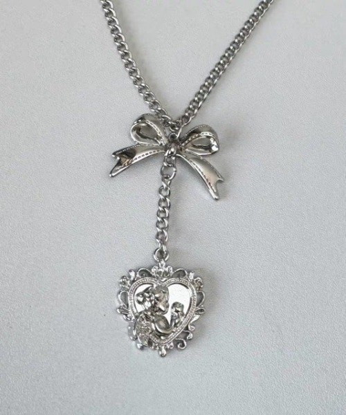 UP START（アップスタート）の「【LAMPOON】エンジェルハートリボンネックレス（ネックレス・レディース・シルバー・FREE）」の2枚目の写真