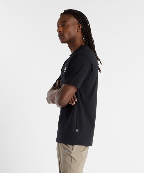NEW BALANCE（ニューバランス）の「Athletics Multi Color Logo ショートスリーブTシャツ（Tシャツ/カットソー・メンズ・ブラック/オフホワイト/パープル・XX-LARGE/X-LARGE/LARGE/MEDIUM/SMALL）」の13枚目の写真