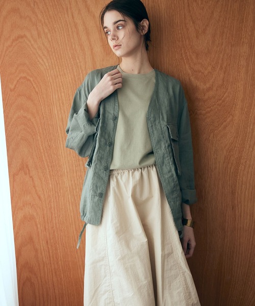 RNA-N(アールエヌエーエヌ)の「B2880 リネンワークシャツジャケット(ノーカラージャケット・レディース・ブラック/キナリ/グリーン・FREE)」の1枚目の写真