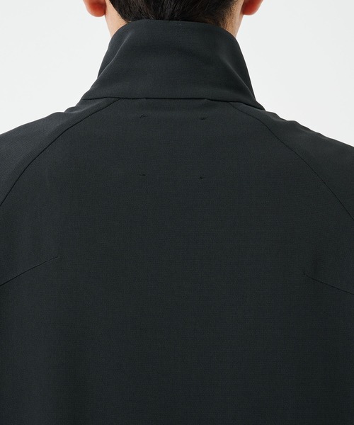 STUDIOUS（ステュディオス）の「ESSENTIAL STAND BLOUSON（ブルゾン・メンズ・ブラック/ダークグレー・1/2）」の8枚目の写真