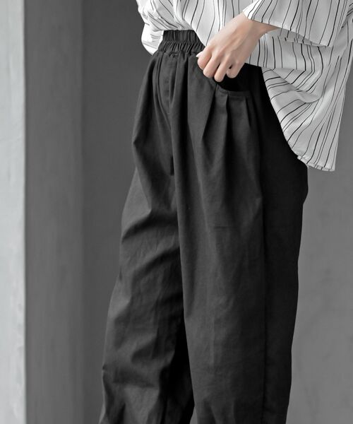 rps(アールピーエス)の「ポケットタックジョガーパンツ(その他パンツ・レディース・オフホワイト/ネイビー/ブラック/グレー・フリー)」の14枚目の写真