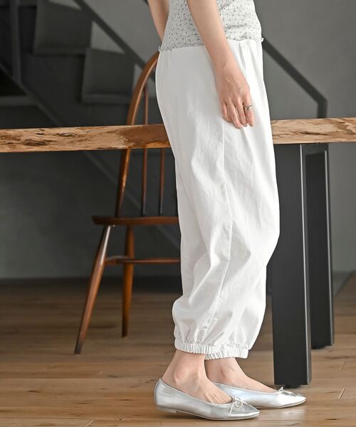 rps(アールピーエス)の「ポケットタックジョガーパンツ(その他パンツ・レディース・オフホワイト/ネイビー/ブラック/グレー・フリー)」の5枚目の写真