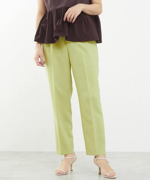 Tiara（ティアラ）の「ベルテッドハイウエストテーパードパンツ（セットアップ可）（スラックス・レディース・ベージュ/マスタード/ネイビー・2/3）」の3枚目の写真