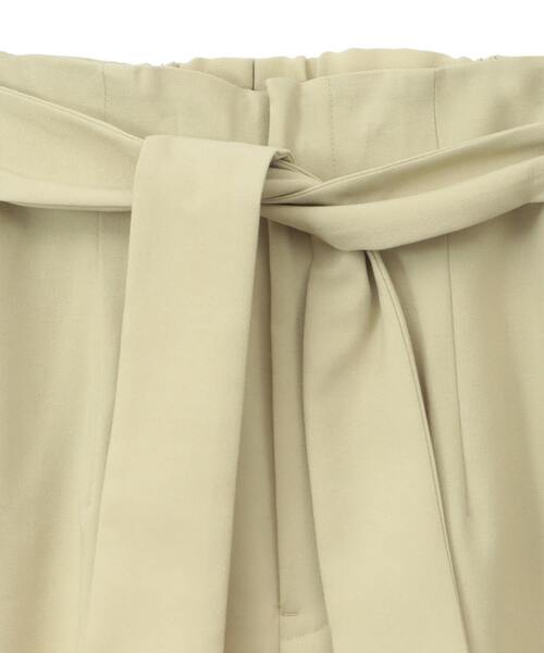 Tiara（ティアラ）の「ベルテッドハイウエストテーパードパンツ（セットアップ可）（スラックス・レディース・ベージュ/マスタード/ネイビー・2/3）」の18枚目の写真