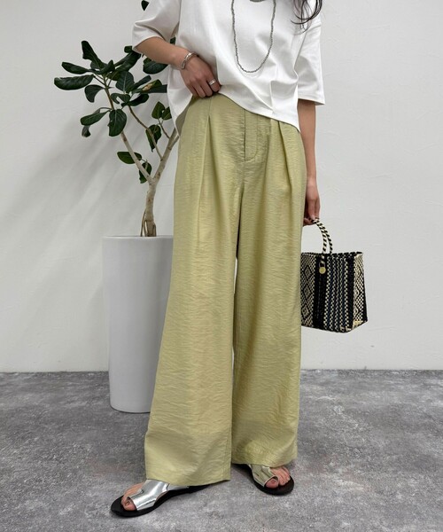 fredy emue（フレディエミュ）の「ドライタンブラーイージースラックスパンツ（スラックス・レディース・ベージュ/イエロー/ブラック・38/36/39）」の3枚目の写真