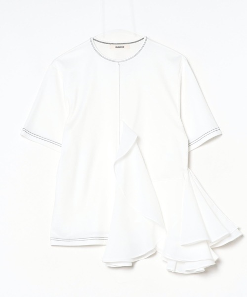 RUMCHE（ラムシェ）の「Moon Ruffle Cutsew Tops / ムーンラッフルカットソートップス（Tシャツ/カットソー・レディース・ホワイト/ブラック・FREE）」の3枚目の写真
