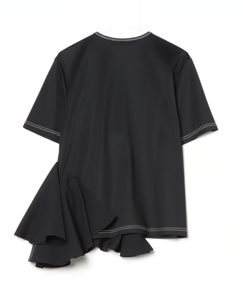 RUMCHE（ラムシェ）の「Moon Ruffle Cutsew Tops / ムーンラッフルカットソートップス（Tシャツ/カットソー・レディース・ホワイト/ブラック・FREE）」の5枚目の写真