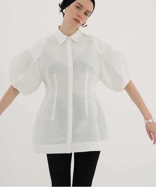 CLANE(クラネ)の「WAIST SHAPE PUFF SLEEVE TOPS(シャツ/ブラウス・レディース・アイボリー・1)」の3枚目の写真