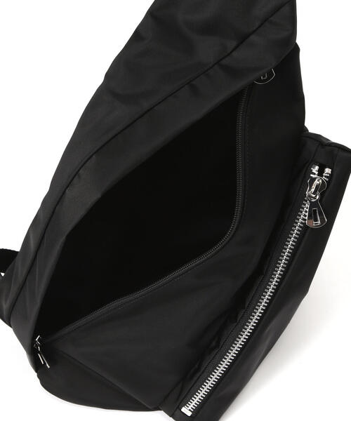 イッチx Childrenof thediscordanceSLING BAG iTTi x Children of the discordance / SLING BAG スリング
