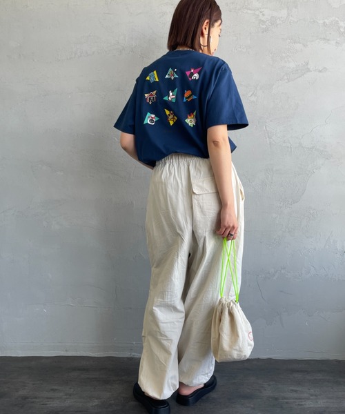 CHUMS（チャムス）の「【WEB限定】[CHUMS/チャムス] かせきさいだぁ アラカルトバックプリント ショートスリーブTシャツ（Tシャツ/カットソー・レディース・ネイビー/グレイッシュベージュ/ホワイト・L/M/XL）」の6枚目の写真