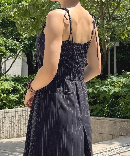 JENNE(ジェンヌ)の「肩紐リボンピンストライプサロペット(その他パンツ・レディース・ネイビー/ブラック/ホワイト・SMALL/MEDIUM/LARGE)」の22枚目の写真