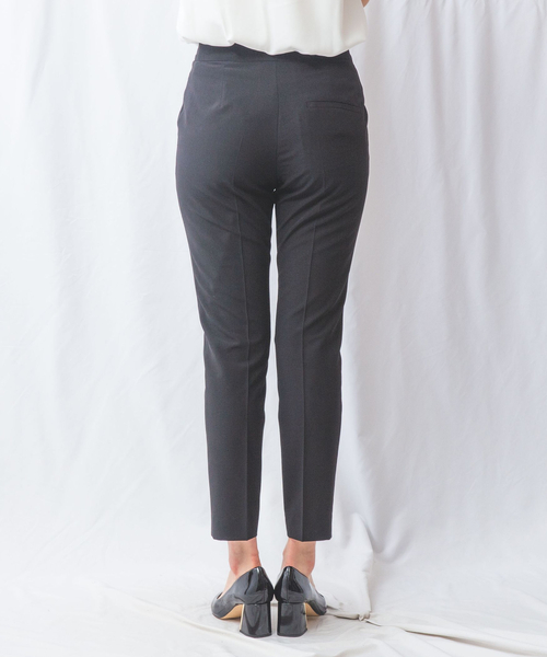 NARACAMICIE(ナラカミーチェ)の「【NARACAMICIE】【セットアップ対応】合繊ストレッチテーパードパンツ(その他パンツ・レディース・ブラウン/ブラック・M/S/L/XL)」の5枚目の写真