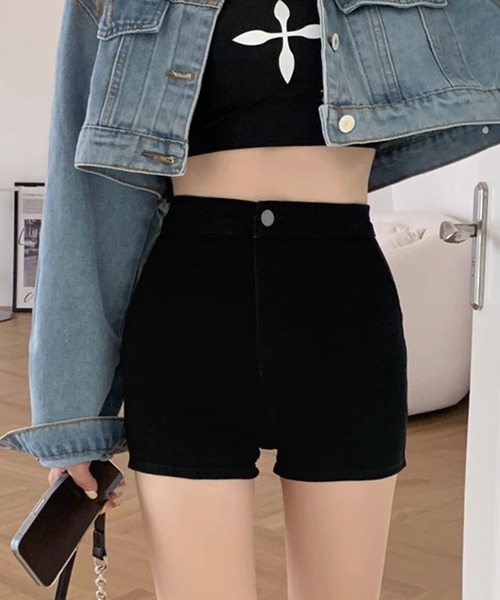 DiamondHearts(ダイヤモンドハーツ)の「ブラックハイウエストショートパンツ(その他パンツ・レディース・ブラック・MEDIUM/X-LARGE/LARGE)」の5枚目の写真