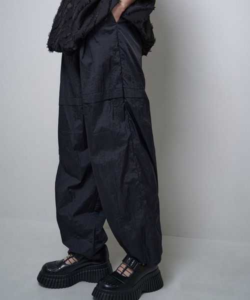 Nora Lily(ノラリリー)の「【Nora Lily】Balloon 1Tuck Pants(UNISEX)(その他パンツ・メンズ・イエロー/ミント/ブラック・FREE)」の4枚目の写真