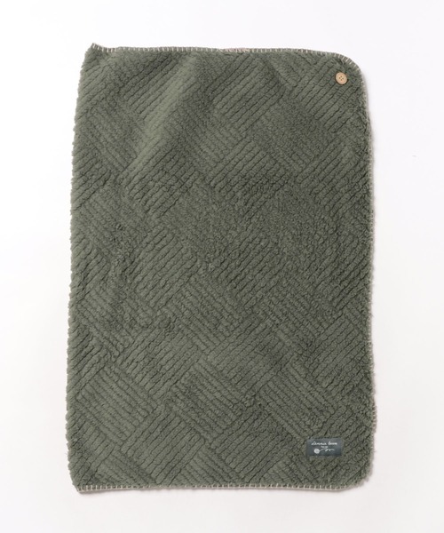 ALTROSE（アルトローズ）の「3way ブランケット 型押し ステッチ（ブランケット・レディース・モカ/グリーン/アイボリー・FREE）」の11枚目の写真