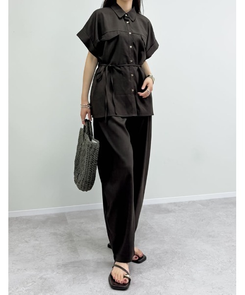 Re:EDIT（リエディ）の「[2025 SUMMER COLLECTION]リネンライク金ボタンサファリシャツ（シャツ/ブラウス・レディース・ブラウン/ブルー/アイボリー/チャコールグレー/ブラック/ベージュ・MEDIUM/LARGE）」の14枚目の写真