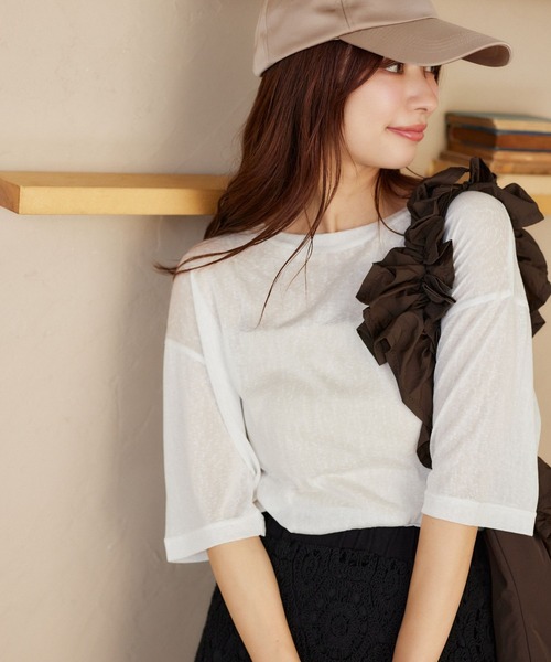 mysty woman（ミスティウーマン）の「【WEB限定】フラッペシアー半袖Tシャツ　499727（Tシャツ/カットソー・レディース・オフホワイト/ブラック/グレー/グリーン/ブルー/パープル/イエロー/ピンク・FREE）」の2枚目の写真