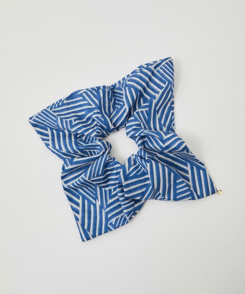 SALON adam et rope'(サロン アダム エ ロペ)の「リバティシュシュ(シュシュ・レディース・ブラック/ブルー系その他4/グリーン・FREE)」の12枚目の写真