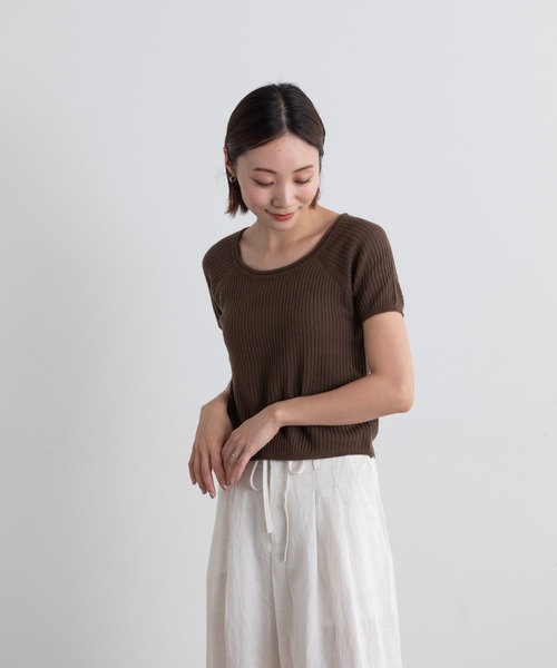 Lunea（ルネア）の「ラウンドネックリブニットトップス（ニット/セーター・レディース・ブラック/ライトグレー/ブラウン/ベージュ/ダークグレー・FREE）」の7枚目の写真