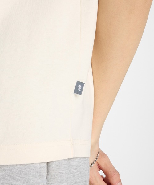 NEW BALANCE(ニューバランス)の「Athletics スポーツミューラルショートスリーブTシャツ(Tシャツ/カットソー・メンズ・ナチュラル・XX-LARGE/X-LARGE/LARGE/MEDIUM/SMALL)」の5枚目の写真