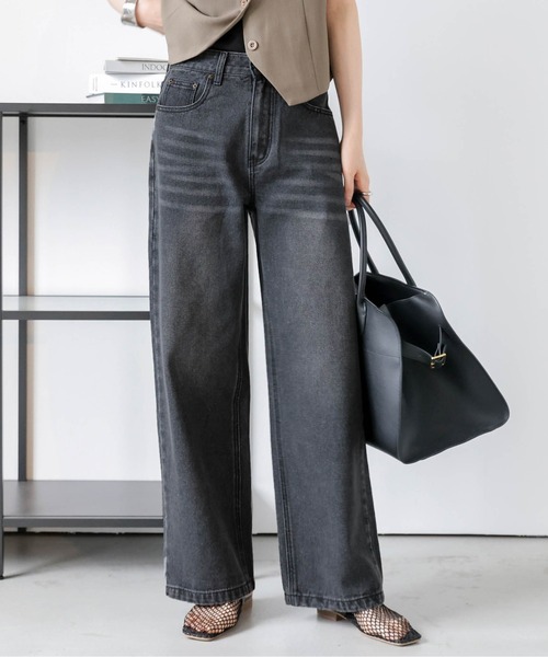 AMELY(エミリー)の「美脚ワイドストレートデニムパンツ(デニムパンツ・レディース・ブラック/ブルー・M/L)」の9枚目の写真