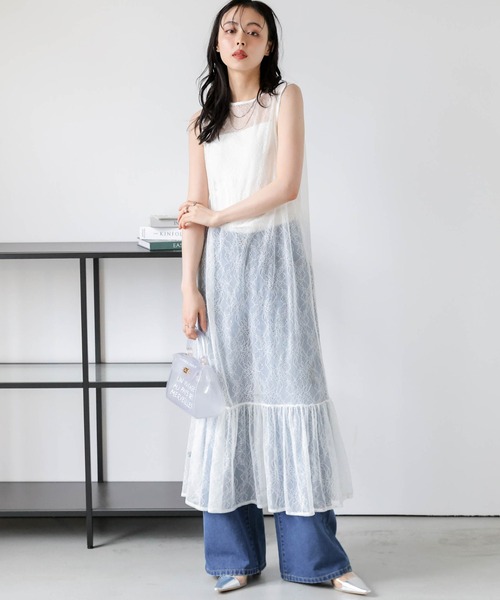 AMELY(エミリー)の「美脚ワイドストレートデニムパンツ(デニムパンツ・レディース・ブラック/ブルー・M/L)」の15枚目の写真