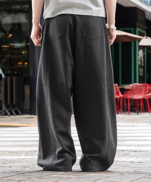kutir（クティール）の「BARREL LEG SLACKS PANTS／バレルレッグスラックスパンツ（スラックス・メンズ・ブラック/チャコールグレー・LARGE/SMALL/MEDIUM）」の18枚目の写真
