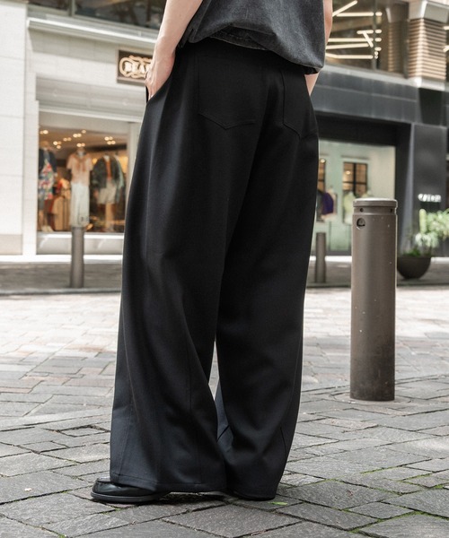 kutir（クティール）の「BARREL LEG SLACKS PANTS／バレルレッグスラックスパンツ（スラックス・メンズ・ブラック/チャコールグレー・LARGE/SMALL/MEDIUM）」の6枚目の写真