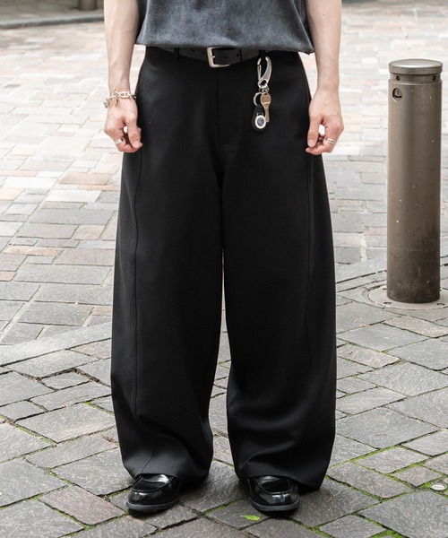 BARREL LEG SLACKS PANTS／バレルレッグスラックスパンツ