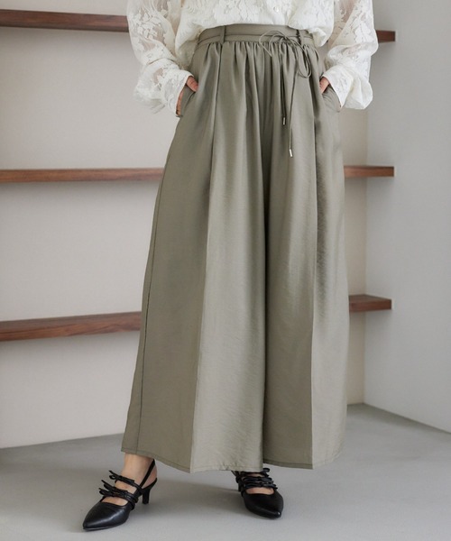 mysty woman(ミスティウーマン)の「シアーギャザーイージーパンツ 574565(その他パンツ・レディース・グレイッシュベージュ/ブラック/オフホワイト・FREE)」の3枚目の写真