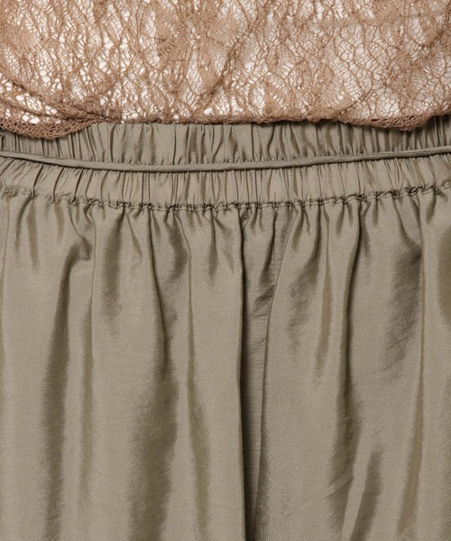 mysty woman(ミスティウーマン)の「シアーギャザーイージーパンツ 574565(その他パンツ・レディース・グレイッシュベージュ/ブラック/オフホワイト・FREE)」の15枚目の写真