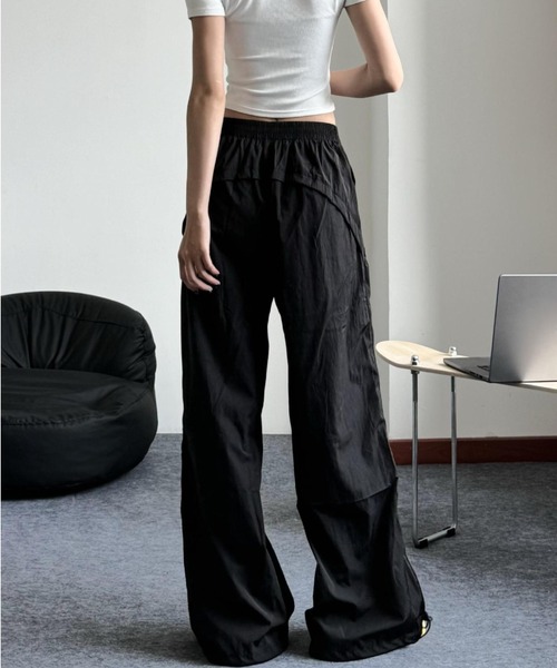 FREE STYLISTS(フリー スタイリスト)の「YUGA_YGMC Hip conscious parachute pants(その他パンツ・レディース・ブラック/ライトグレー・M/L/XL/S)」の9枚目の写真
