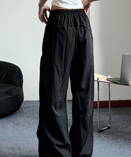FREE STYLISTS(フリー スタイリスト)の「YUGA_YGMC Hip conscious parachute pants(その他パンツ・レディース・ブラック/ライトグレー・M/L/XL/S)」の3枚目の写真